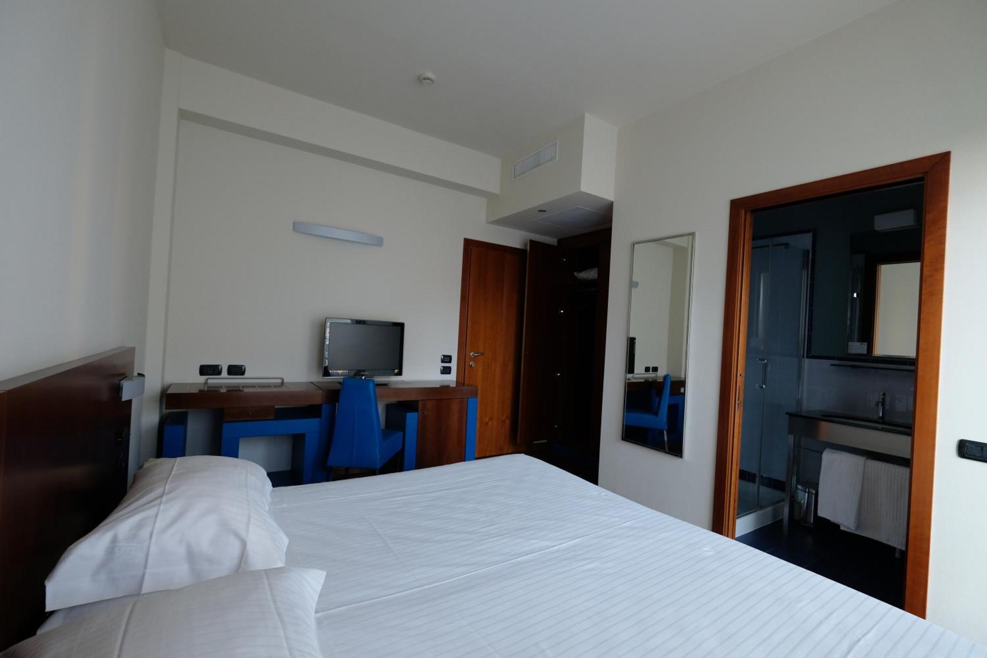 Hotel Balance Milano Marittima Exterior photo